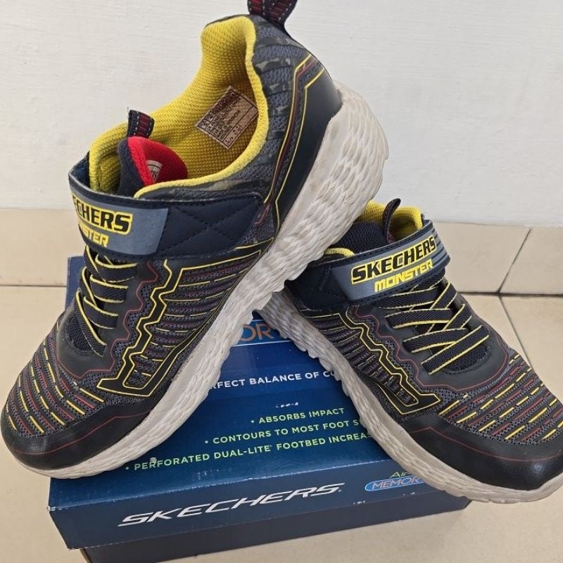 Sepatu Skechers anak laki laki air-cooled memory foam