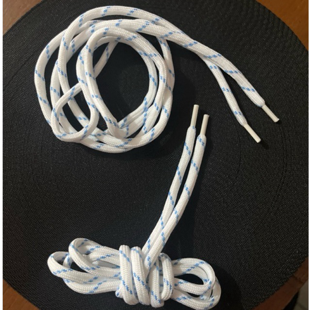 Tali sepatu putih motif garis biru panjang 130cm