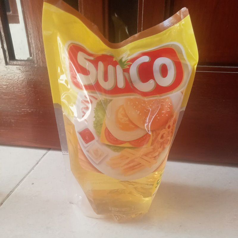 

Sunco minyak goreng 2 liter Refill pouch