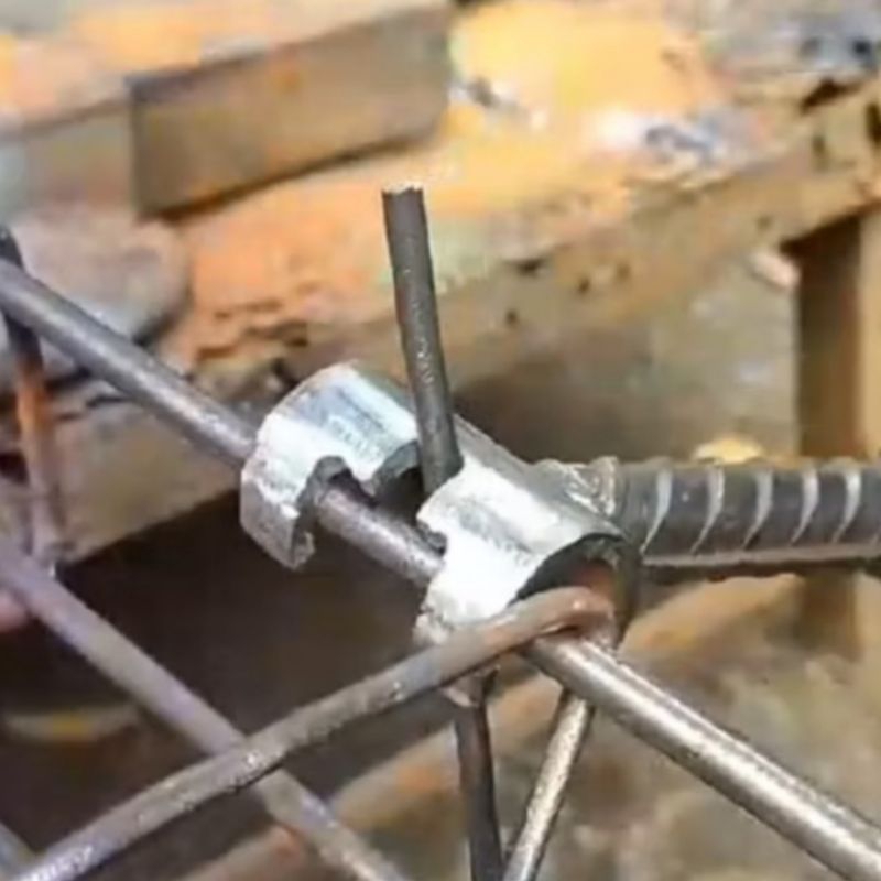 Alat penekuk besi 6,8 bangunan ceker ayam