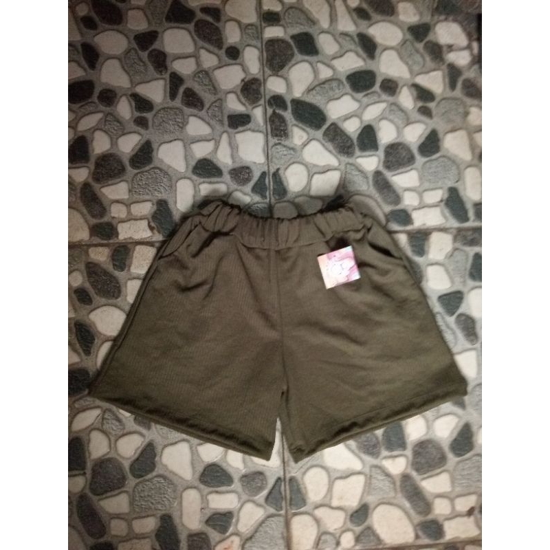 CELANA PENDEK KNIT WANITA. hotpen Remaja /Dewasa . saku dua ,jahitan rapih,kualitas bagus
