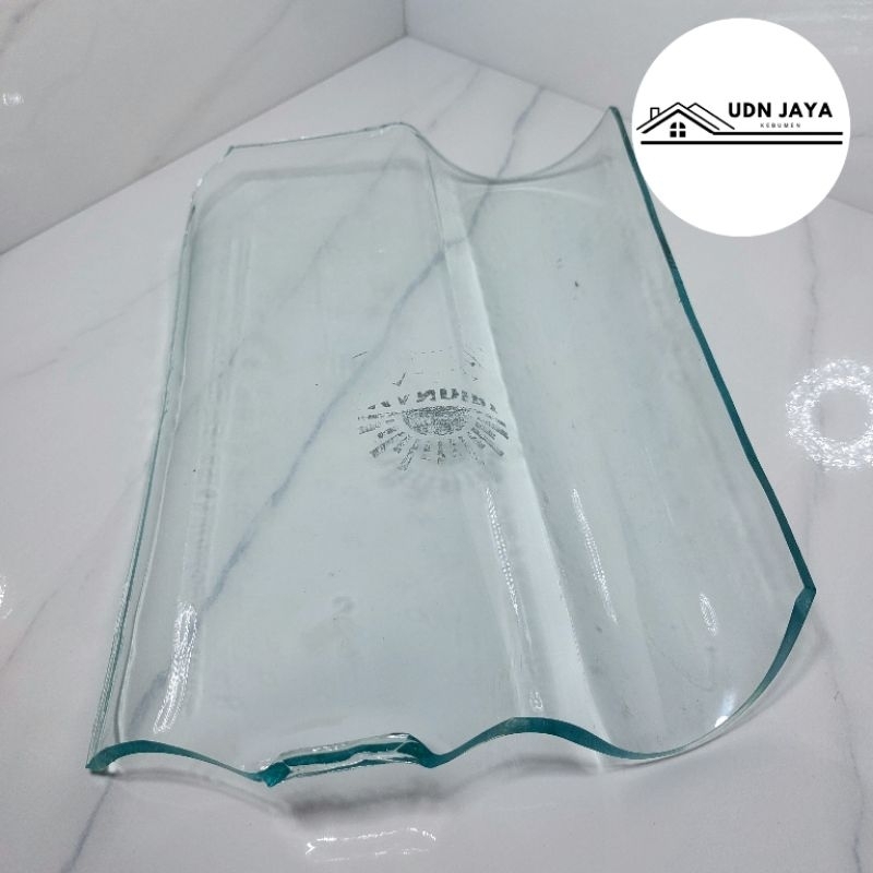 Atap Genteng Kaca Magas Mantili Tebal 5mm Panjang 30cm Lebar 20.5cm Jarak Reng kayu atau Baja ringan