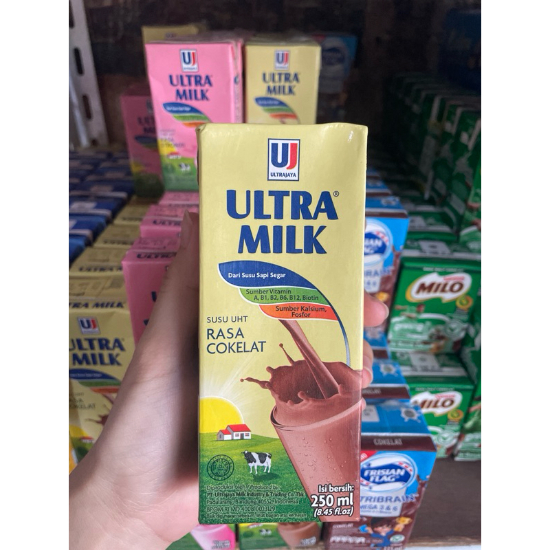 

SUSU UHT ULTRA MILK COKELAT 250ml ULTRAMILK COKLAT