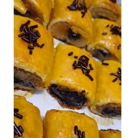 

NOWLA BAKE - Tape Gulung Cokelat / kue/ pastry