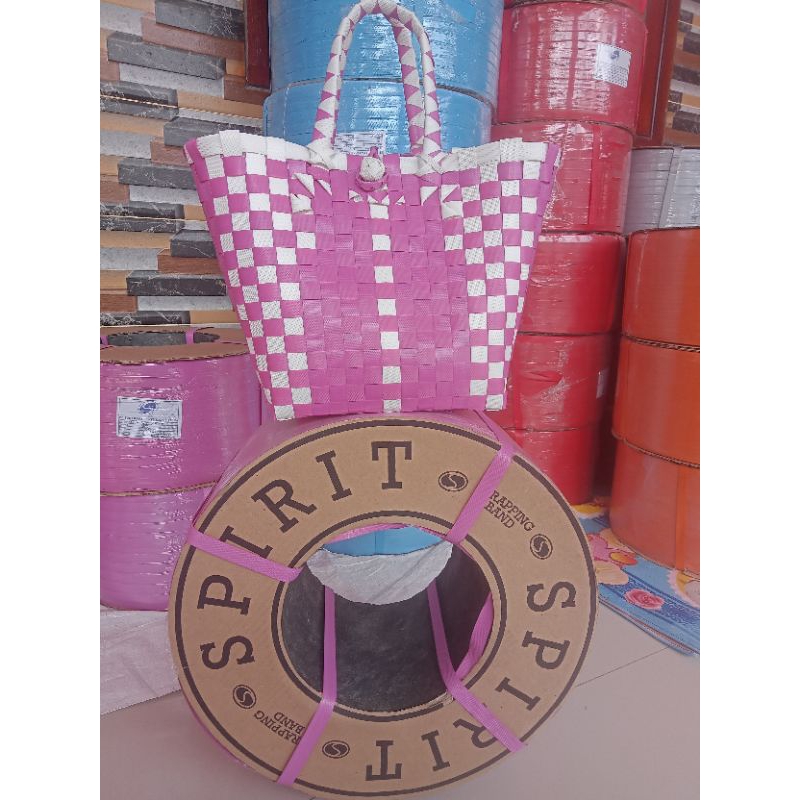 

bahan ayaman tas plastik embos UK 15 mm x0,45 panjang 3500m