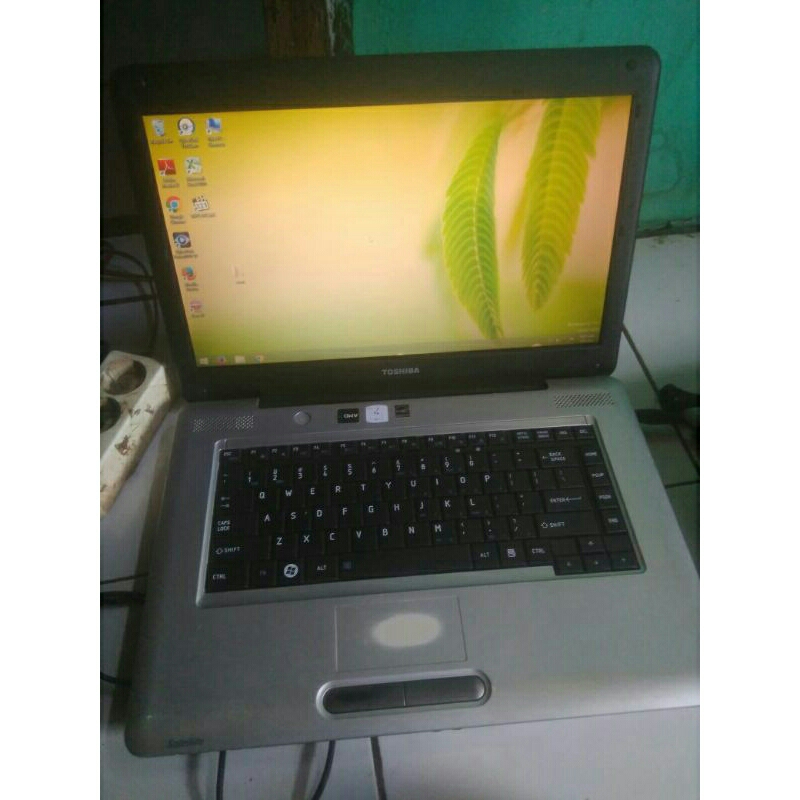 laptop Toshiba amd jadul