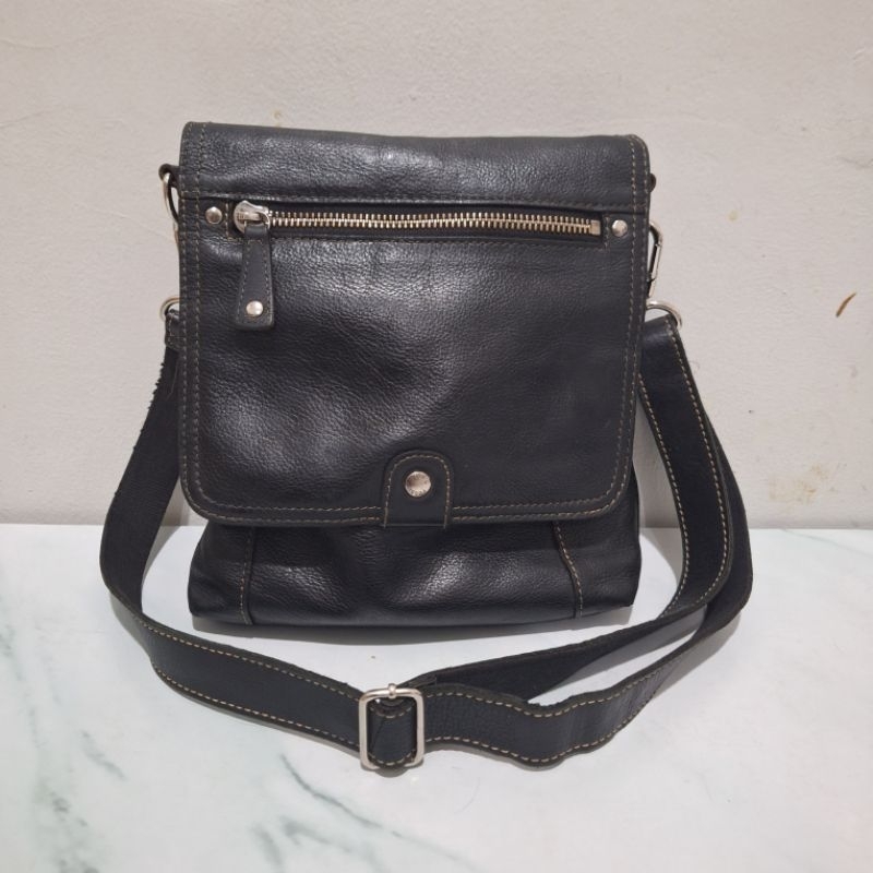 Tas Preloved Sling Bag ocil fos sil full black