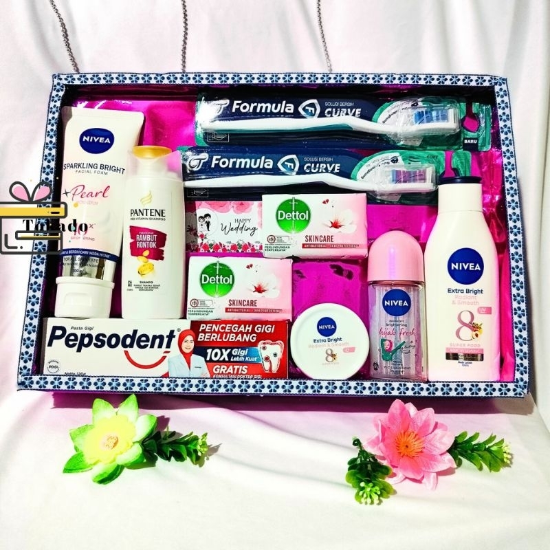 paket seserahan hantaran  kado pernikahan nivea pink