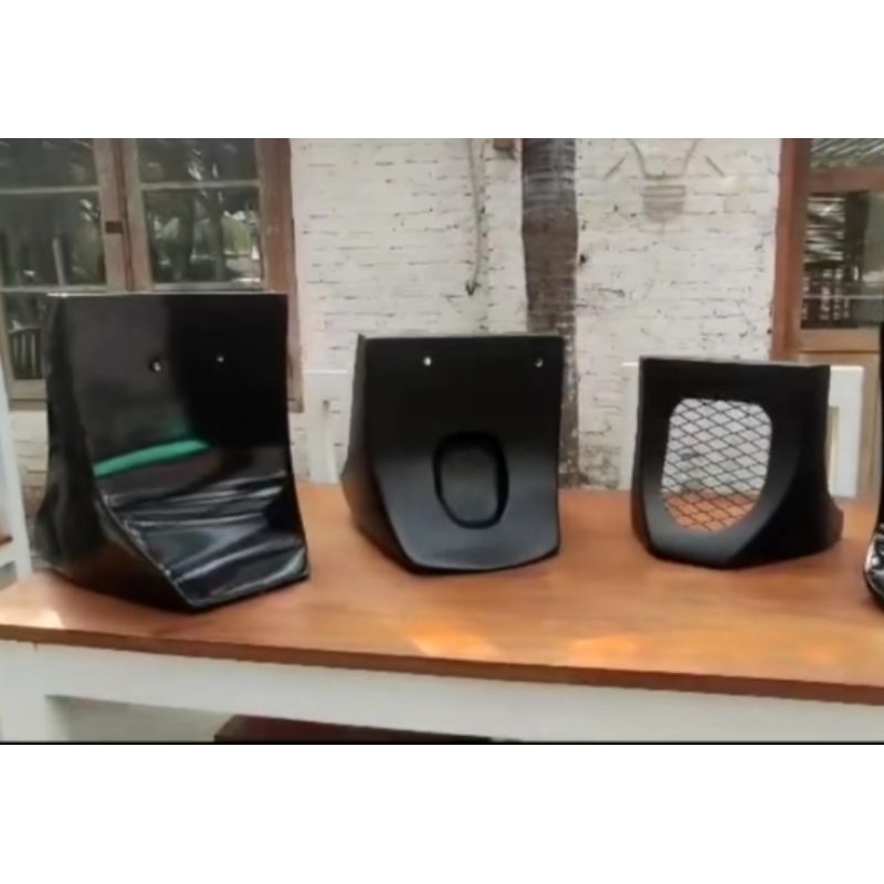 UNDERCOWL CUSTOM PATAGONIAN EAGLE BODY COVER MESIN