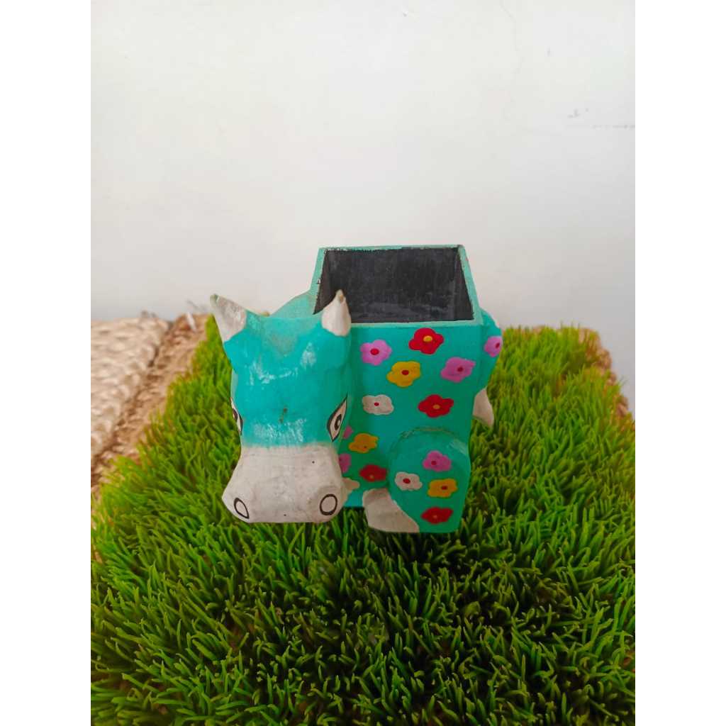 TEMPAT PERALATAN TULIS  BENTUK SAPI WARNA BIRU UK 10CM