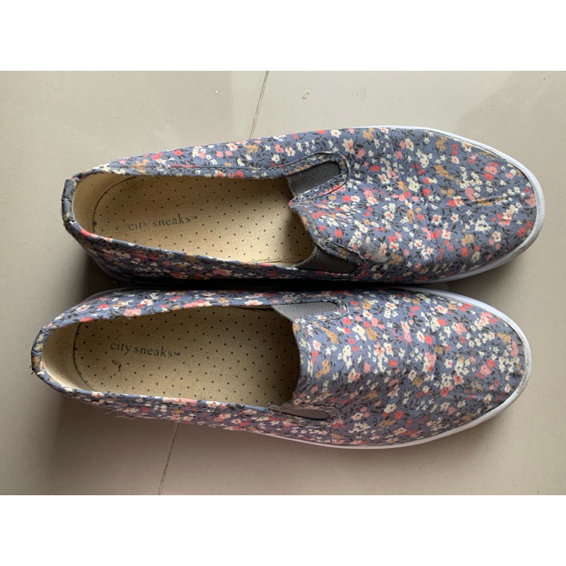 City Sneaks - Sepatu Bunga