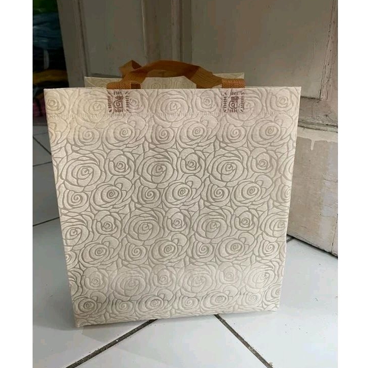 

goodie bag 272420 kotak 20 hantaran syukuran aqiqah embos teksture