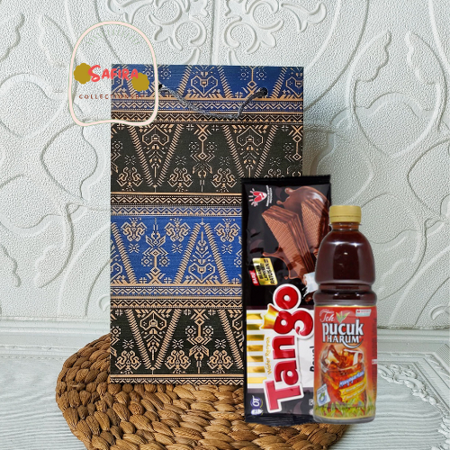

PAPERBAG WAFER DAN MINUMAN MOTIF SONGKET UK 15 × 25/PAPERBAG KERTAS WAFER TEH PUCUK MURAH KANTONG KERTAS PAPERBAG HAJATAN GOODIEBAG MURAH