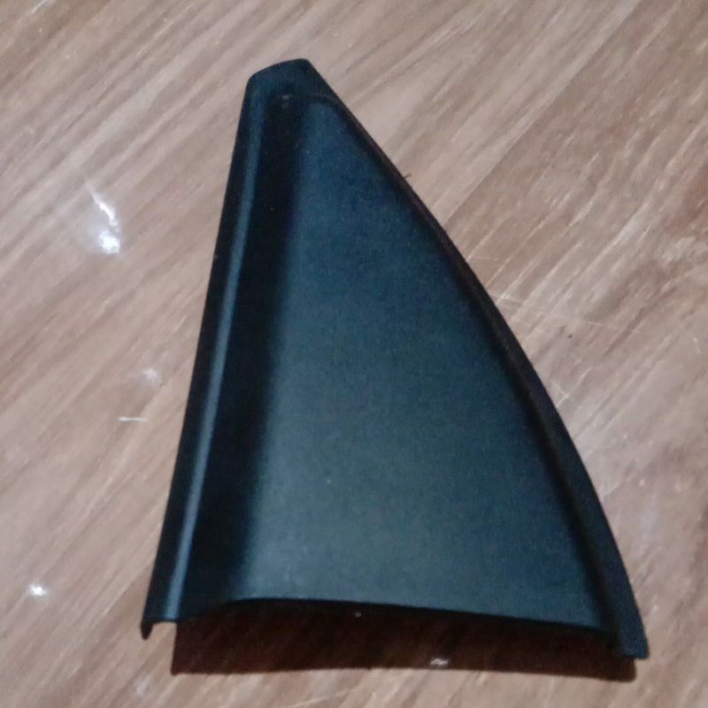 CAVER DUDUKAN SPION DALAM DAIHATSU TARUNA  KIRI (L)