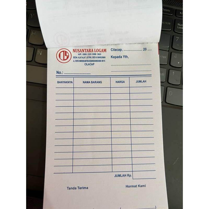 

terlaris nota 1/4 HVS color isi 50 lembar per bendel