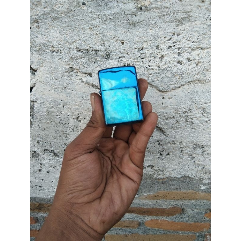 korek Zippo blue sapphire ice