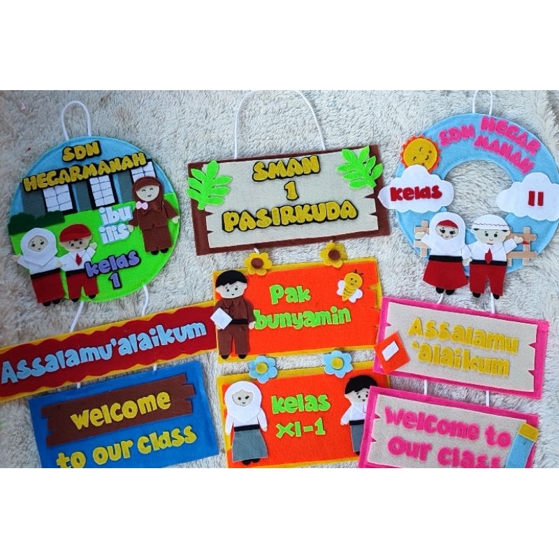 Hiasan pintu kelas hiasan dinding kelas custom bahan flanel