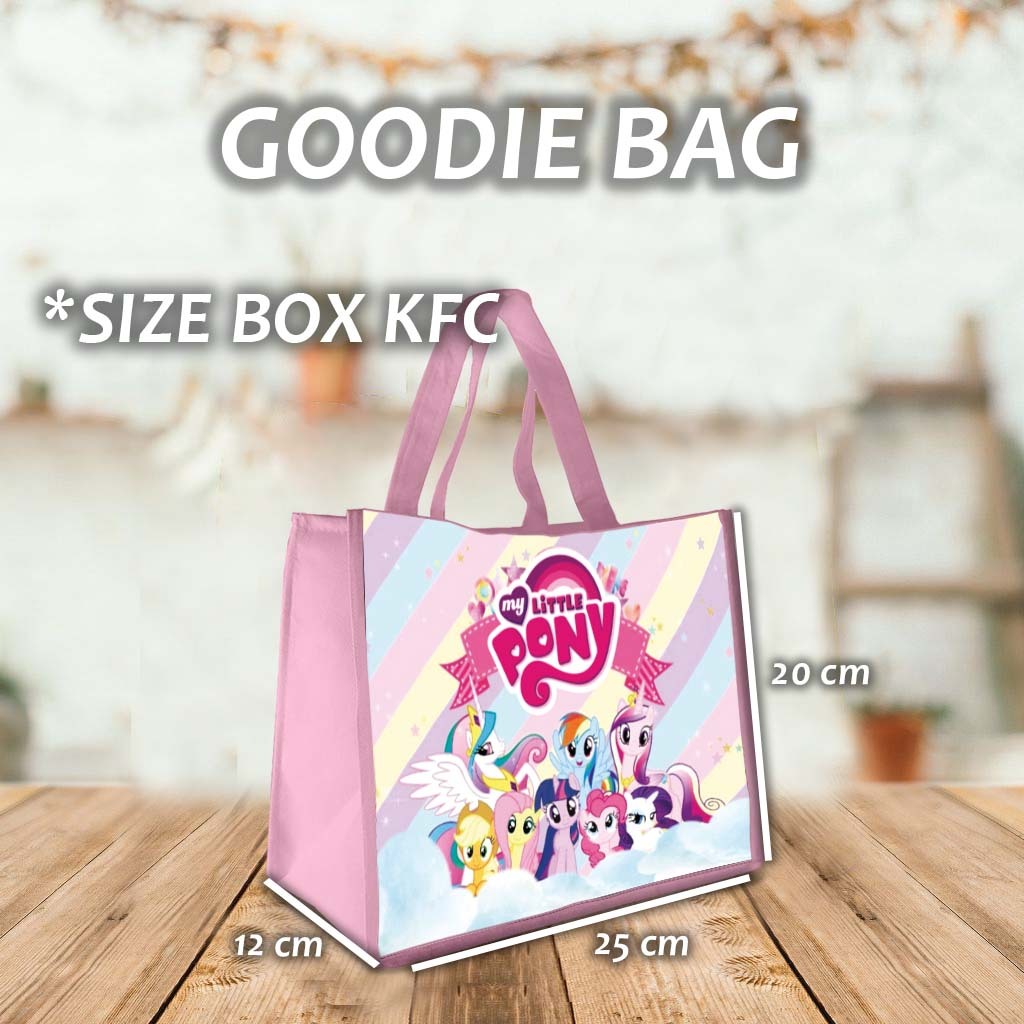 

Tas Ultah Little Pony Goodie Bag Souvenir Ulang Tahun Aqiqah Nama Foto Kartun Anak Lucu kode # 1