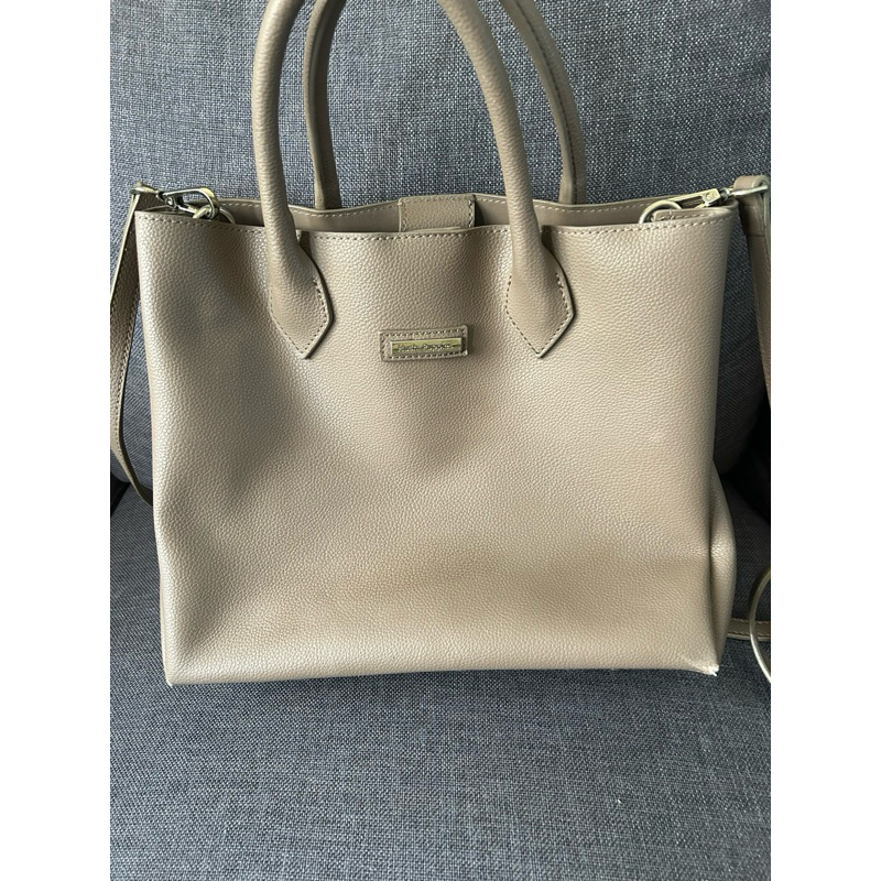 tas hush puppies
