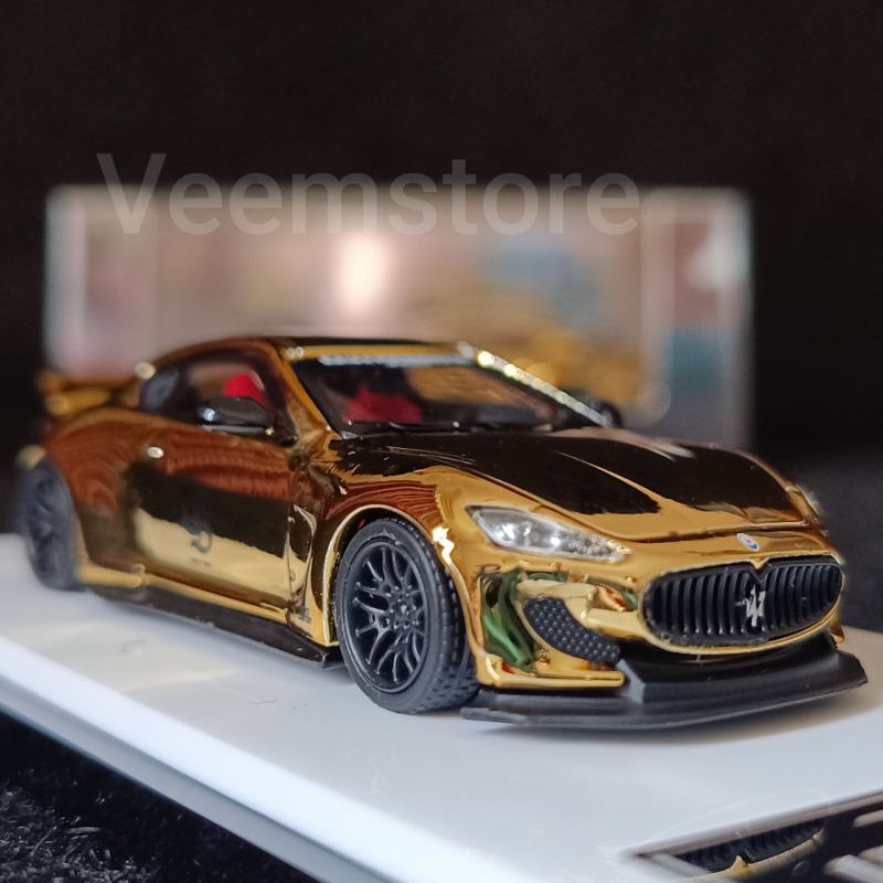Die Cast 1:64 Maserati Grand Turismo 1st Gen MK1 Sport GTS M145 Gold Chrome LB Performance [HKM]