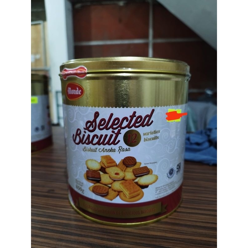 

MONDE Selected biskuit kaleng 800 gram