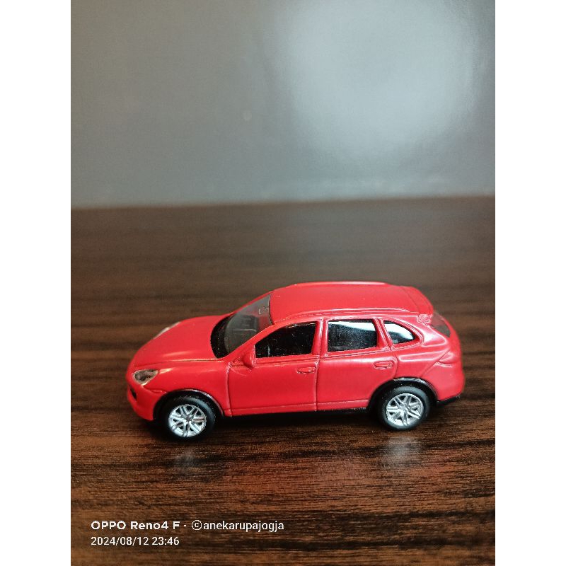 diecast mobil RMZ city porsche cayenne turbo s merah loose