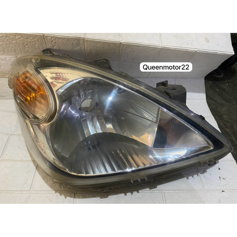 Headlamp Lampu Depan Avanza Xenia tahun 2004-2005 Sebelah Kanan dan Kiri Original Second