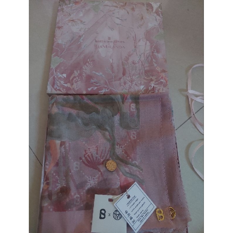 Buttonscarves Xanadu Square XL Pink