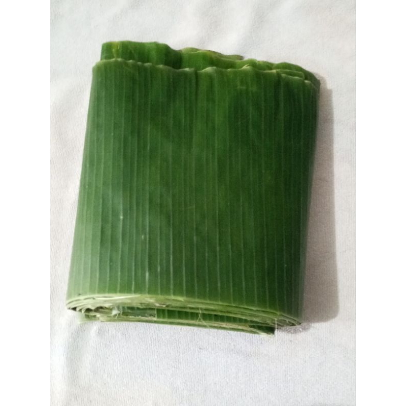 

daun pisang segar / godong gedang / daun pisang kluthuk / daun pisang batu / daun pisang kepok