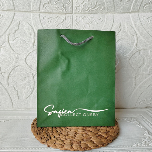 

PAPERBAG HIJAU POLOS UK 20 × 25 TAS KADO TAS KERTAS PAPERBAG MURAH KANTONG KERTAS GOODIE BAG