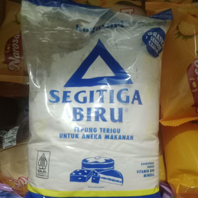 

Tepung Segitiga Biru