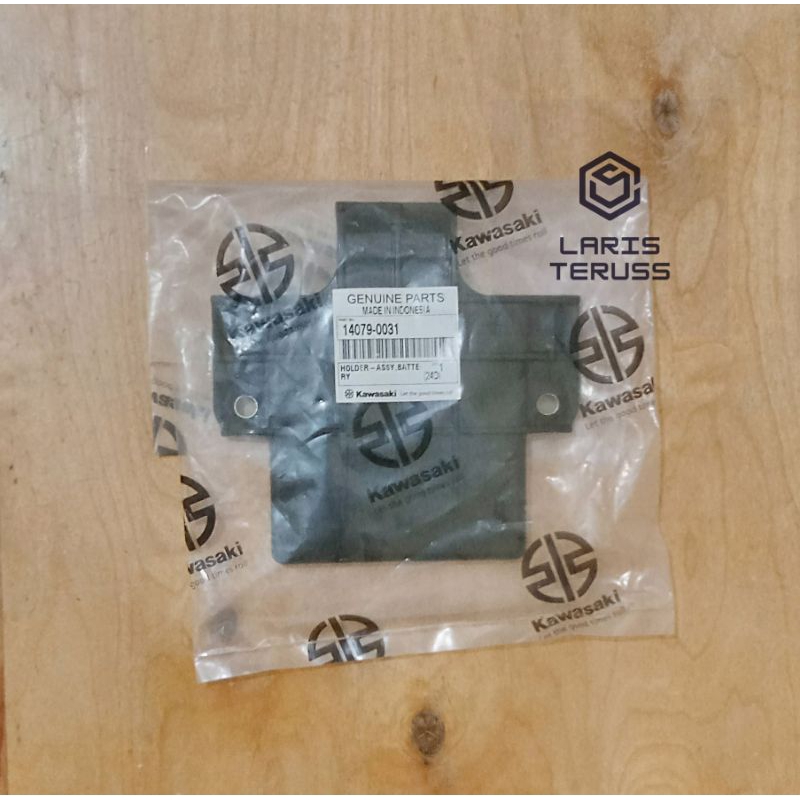 tutup aki klx D-Tracker 150 original Kawasaki