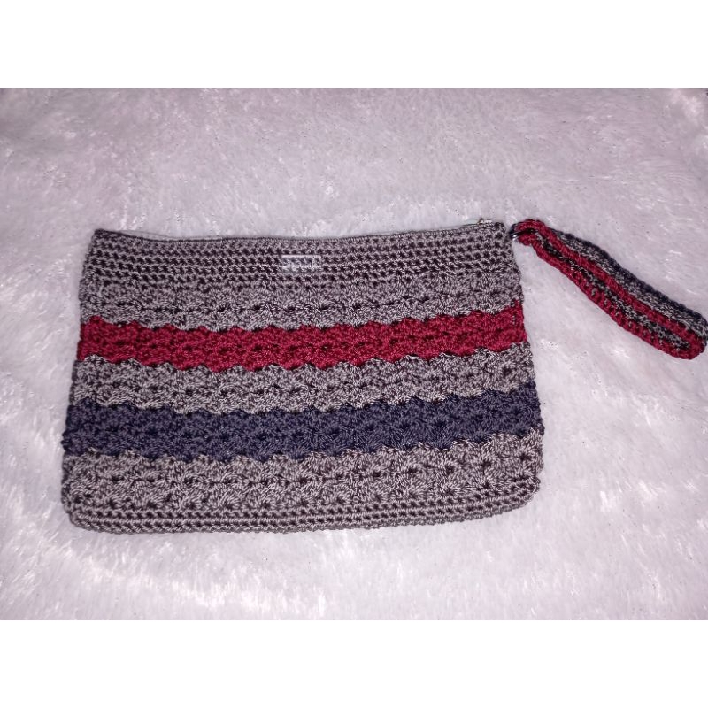 

Dompet Rajut/Tempat pensil/clucth bag Motif V Cluster