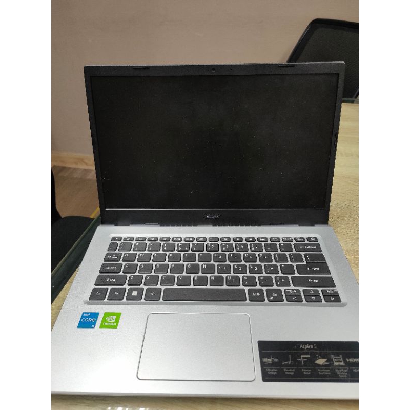 Acer Aspire 5