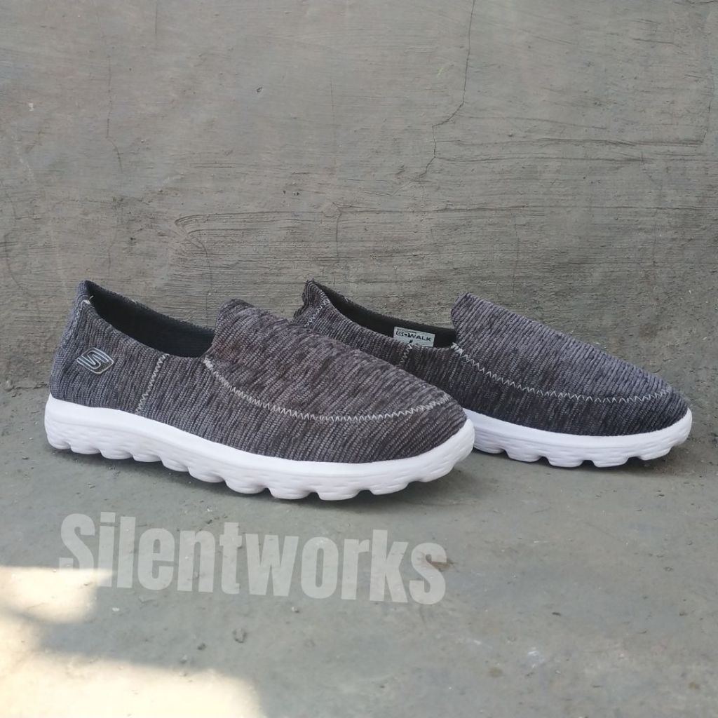 SEPATU SKECHERS GO WALK SLIP ON PRIA WANITA GRADE ORIGINAL MADE IN VIETNAM