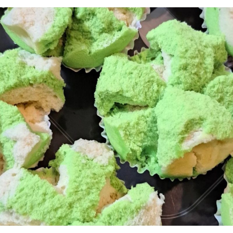 

bolu kukus green tea premium per 10