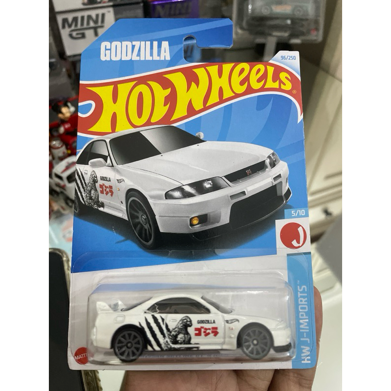 hotwheels nissan skyline gtr(bcnr33) godzilla