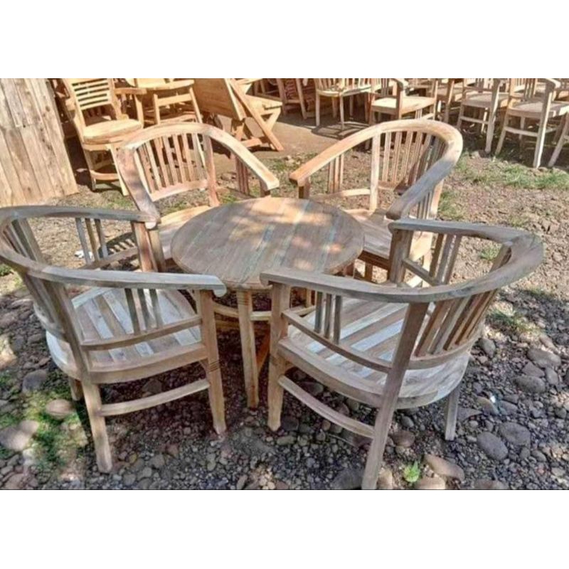 Kursi tamu Betawi amerika