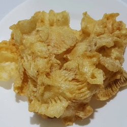 

HIPIAU YI PHIAU / HIPIO / KERUPUK PERUT LAMBUNG IKAN KUALITAS PREMIUM SUPER SIAP SAJI 100GR