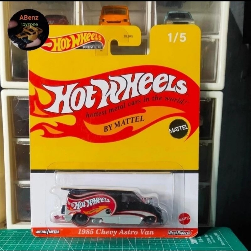 hotwheels 1985 chevy astro van