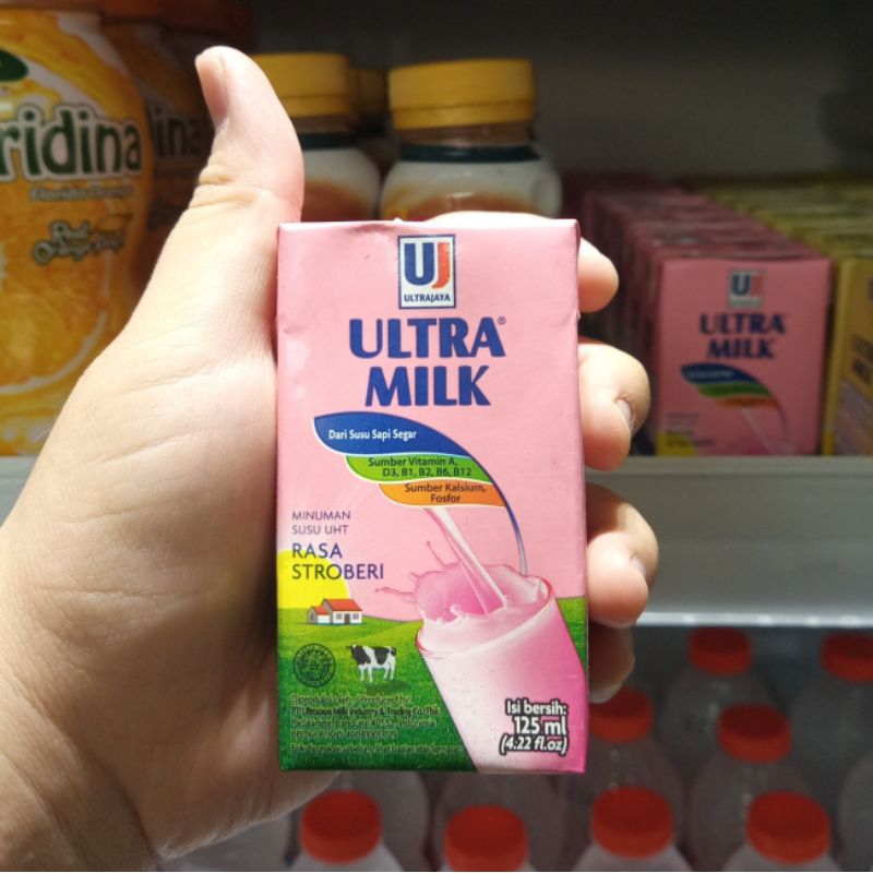 

ULTRA MILK Susu UHT Strawberry 125ml