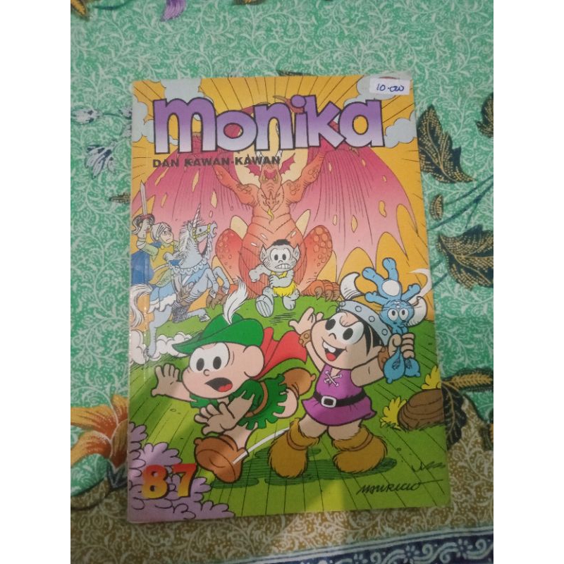 MONIKA DAN KAWAN KAWAN