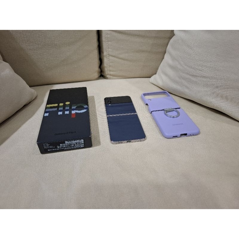 SAMSUNG GALAXY Z FLIP 4 BESPOKE NAVY