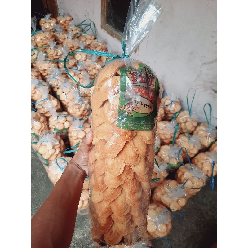 

Bolu kering Ketapang/kijing 1bal segede guling isi 1kg. CEMILAN MURAH bisa COD