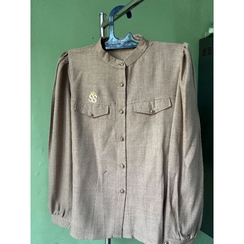 ONE SET Sheila Saukia