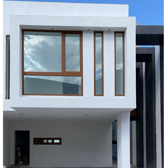 Kusen Jendela Jungkit Kombinasi Kaca Mati Aluminium Model Urat Kayu Jati