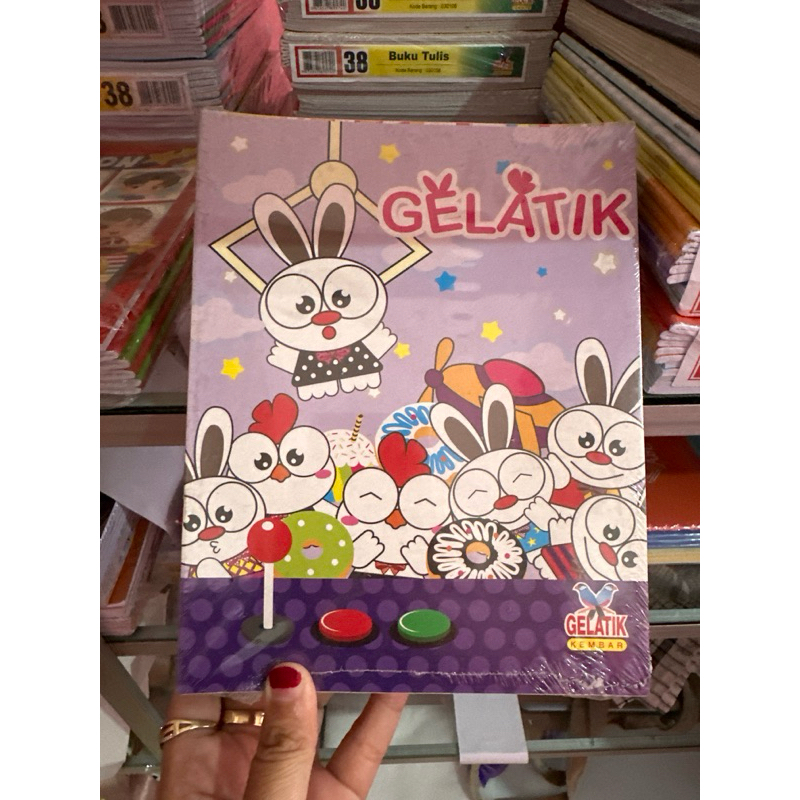 

Buku Tulis Gelatik isi 38 lembar