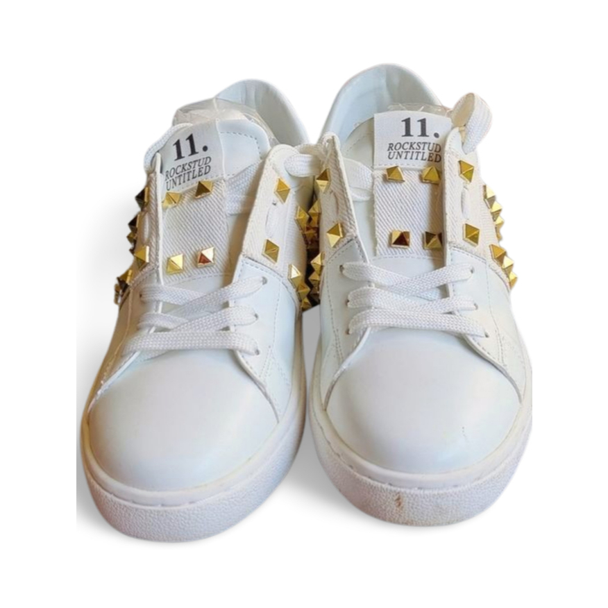 Sepatu wanita sneakers modern kekinian putih valentino preloved