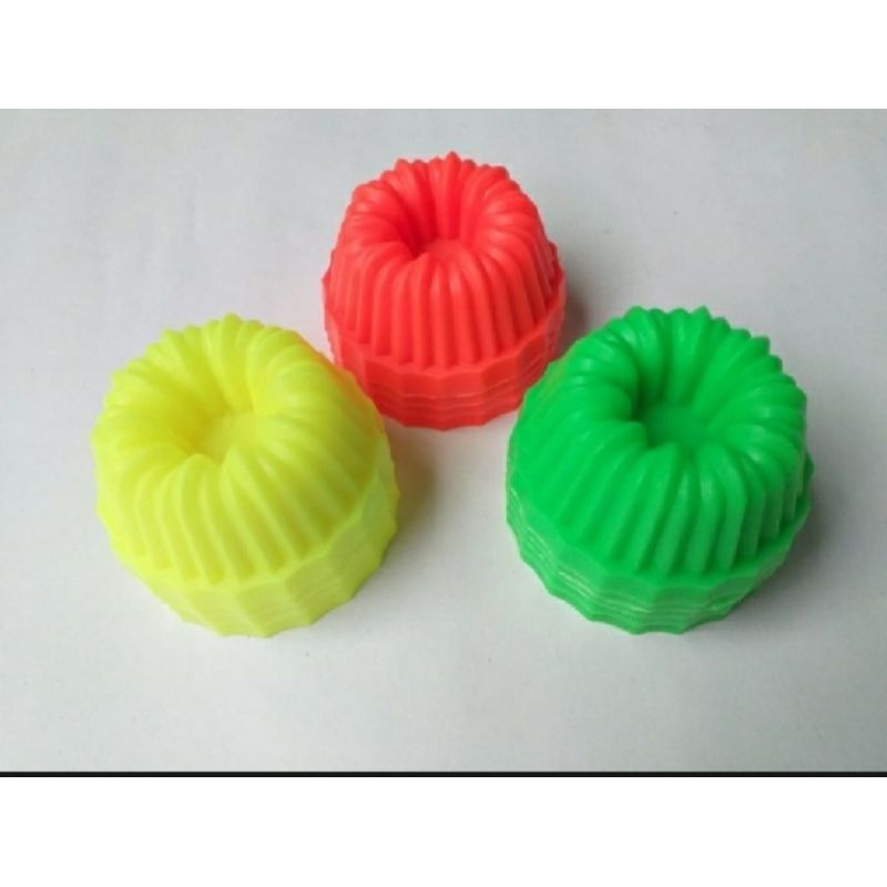 3 lusin cetakan putu ayu