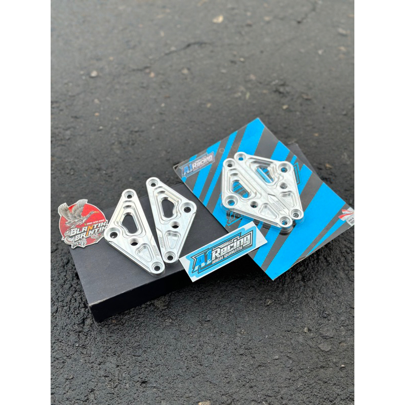 Kupingan cb cnc kupingan lampu cb cnc a1 racing original breket kupingan cnc cb billet
